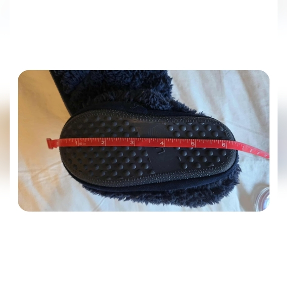 NWT: Joe Fresh Toddler Winter Slipper Booties; Size Large; Navy - Picture 5 of 7